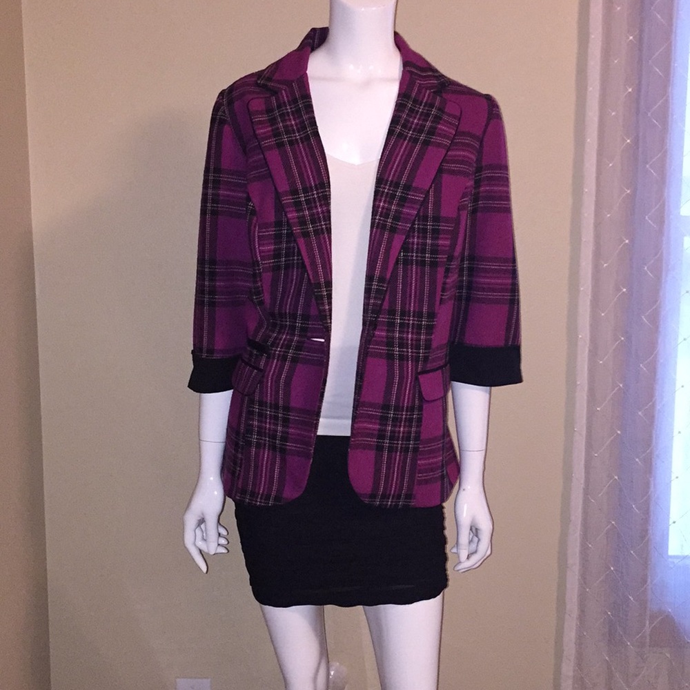 NWT, maurices plaid blazer/jacket size 1